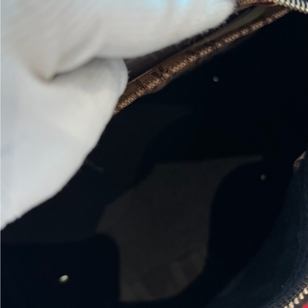 Carolina Herrera Black Andy 7 with Tan Handles - Picture 5 of 15